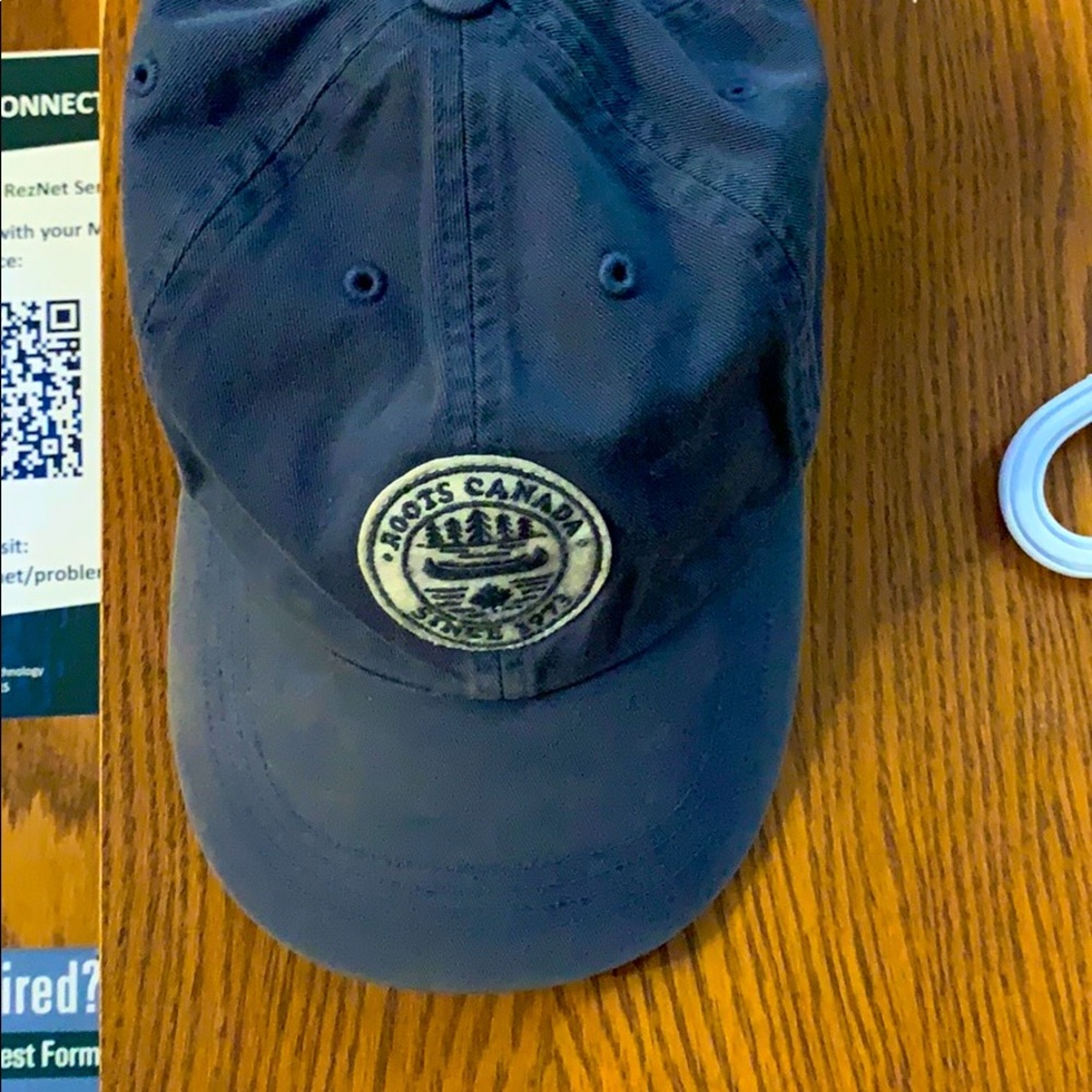 Roots Dad hat